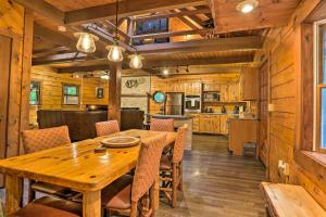 Pocono Log Cabin Fireplace, Fire Pits and Amenities