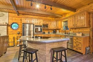 Pocono Log Cabin Fireplace, Fire Pits and Amenities