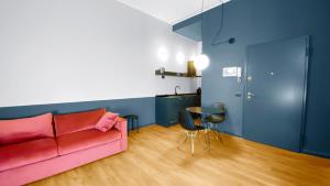 Milano Central Station Red