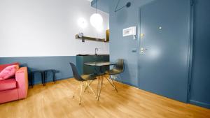 Milano Central Station Red