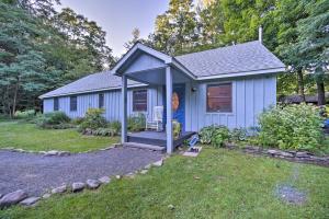 Holiday Home room in Home with Sauna and Fire Pit 13 Miles to Windham Mtn!
