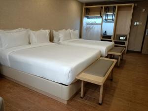 La Maison Royale South C