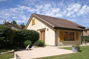 Villages vacances Residence Chateau de Barbet : Villa Standard