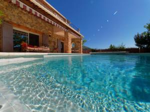 Villas Villa de charme avec piscine chauffee, Jacuzzi et Sauna : photos des chambres