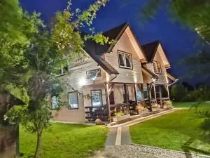 Domki Apartamentowe Ostoja - Paprotno