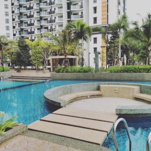 Farishs Suite DSUNSET TimurBay Seafront Residence