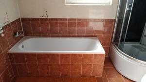 Хатина на Порташі