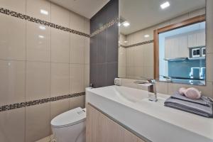 REFINED INTERIOR Studio in Laguna Beach Resort 2.