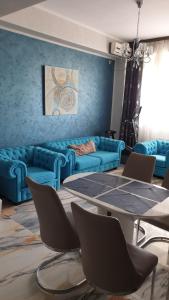 Monaco Summerland Apartments