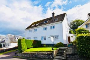 Aldourie Guest House