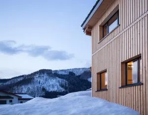 Tamanegi House luxury 4 bedroom Ski Chalet - Kijimadaira