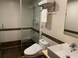 Phòng Giường Đôi Hạng Bình Dân (Budget Double Room)