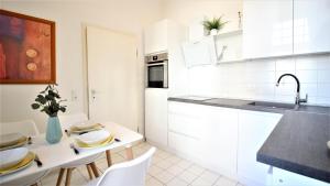 Wohnen am Main - gemütlicher Altbau, zentral