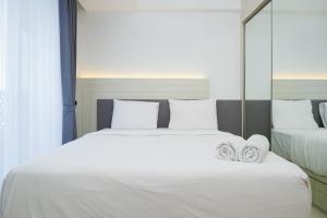 Relax and Comfy with Pool View at Studio West Vista Apartment By Travelio