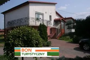 Agroturystyka Pod Modrzewiem - Józefów na Wisłą