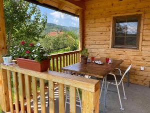 Etno kuća Mladenović