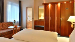 Single Room with Bathroom room in Hotel Ilbertz Garni