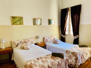 Hostal Plaza Londres 77