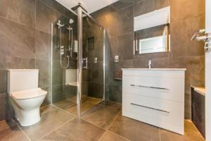 River viewsKinsale Exquisite holiday homes Sleeps 26