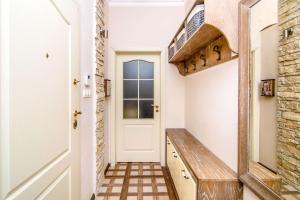 Central shabby chic flat close to paid parking