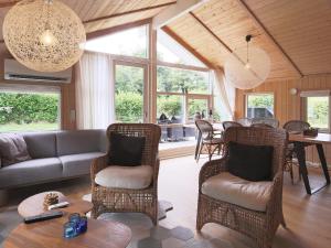 Three-Bedroom Holiday Home  room in Holiday home Dronningmølle VII