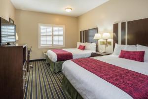 Queen Room with Two Queen Beds - Non-Smoking room in Travel Inn Sunnyvale