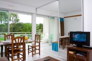 Appart'hotels Madame Vacances Residence Du Golf : photos des chambres