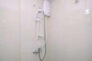 Relaxing and Stylish Studio at Amethyst Tower Apartment By Travelio