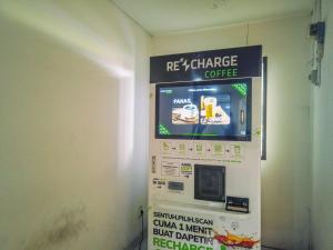 Relaxing and Stylish Studio at Amethyst Tower Apartment By Travelio