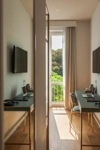 Deluxe Doppelzimmer mit seitlichem Meerblick