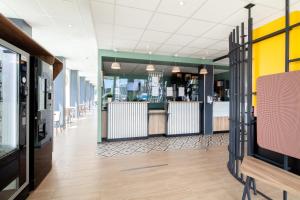 Hotels B&B HOTEL Massy Gare TGV : photos des chambres