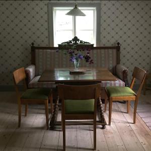 Vandrarhemmet Årås Säteri och Trädgårdar