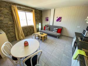 Two-Bedroom Apartment room in City Apartment Nº 6