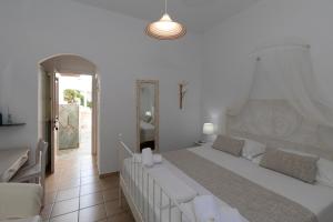 Irini pension Sifnos Greece