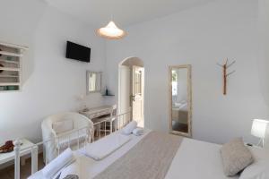 Irini pension Sifnos Greece