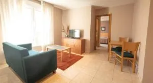 Hotel Apartamentos Ciudad de Lugo - Ґітіріс