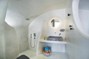 Sophia Luxury Suites Santorini Greece