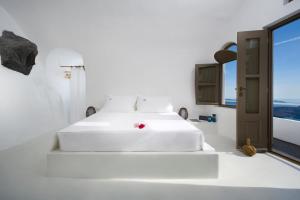 Sophia Luxury Suites Santorini Greece