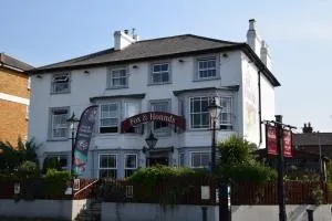 Fox & Hounds Pub - 泰丁敦