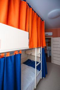 Bed in 6-Bed Female Dormitory Room room in Хостел Avitel