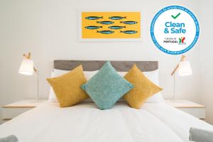 Waterside Village - Sea View Apartment