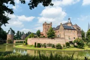 Kasteel Huis Bergh - Beek
