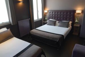 Hotels Hotel Saint-Charles : Chambre Triple