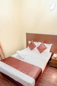 Standard Single Room room in Al Karnak Hotel