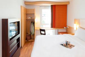 ibis Lyon Est Chaponnay