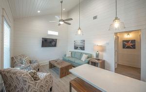 Two-Bedroom House room in Old Town Cottage Unit 18 cottage