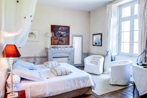 B&B / Chambres d'hotes Chateau Du Pin - Les Collectionneurs : photos des chambres