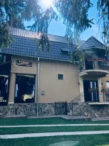 纪念品旅馆 - Dobreşti