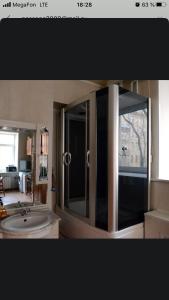 Three-Bedroom Apartment room in Troitsky Apart