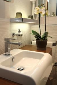Hotels Hotel des Arceaux : photos des chambres